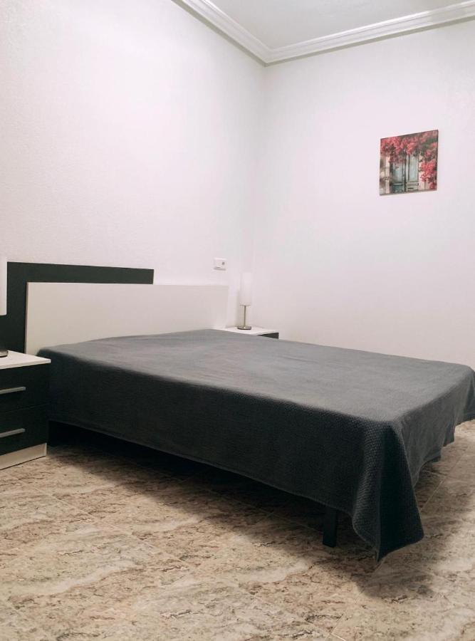 Apartamento Lola Torrevieja Esterno foto